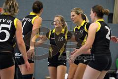 Damen Volleyball - MTV Ingolstadt - SW München - Beglückwünschewn sich zum Punkt